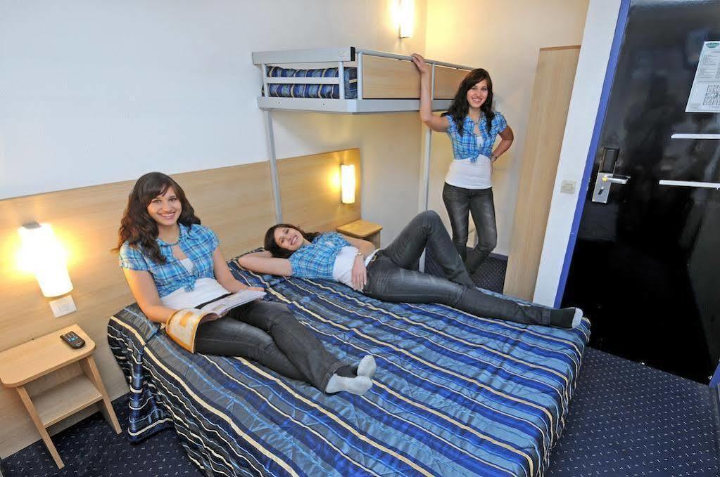 Отель Mister Bed Lomme Лилль Экстерьер фото